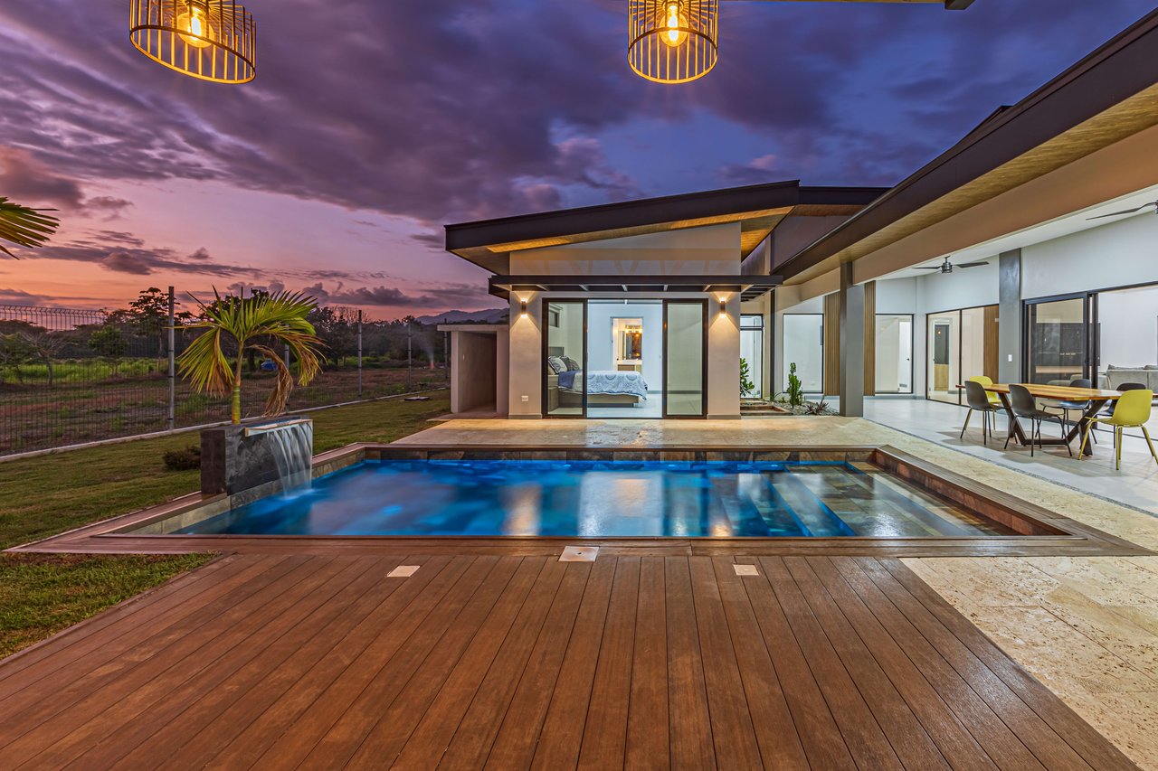 Casa Morfa: Brand New Home in Uvita's Premier Neighborhood