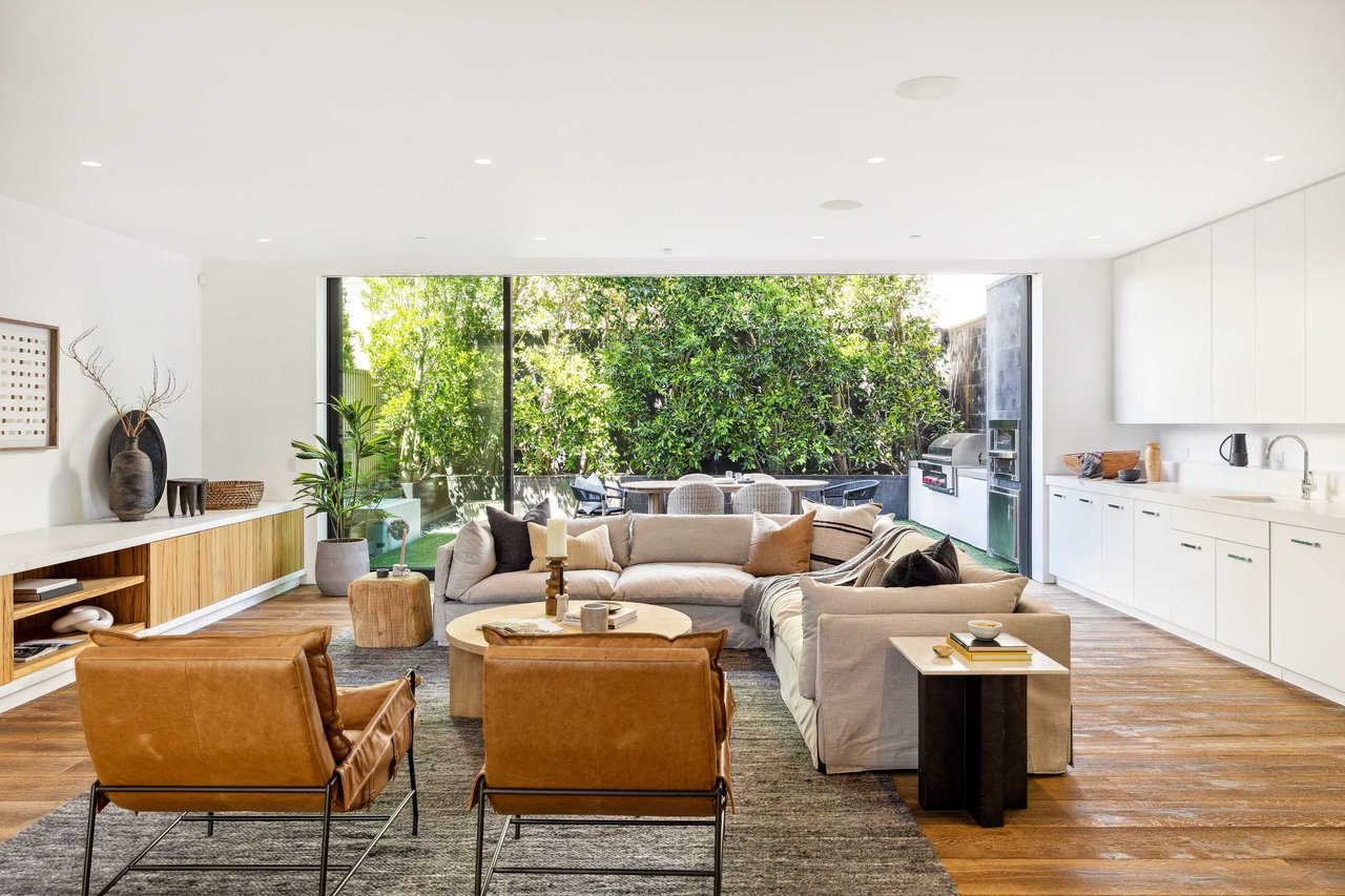 1110 Green Street