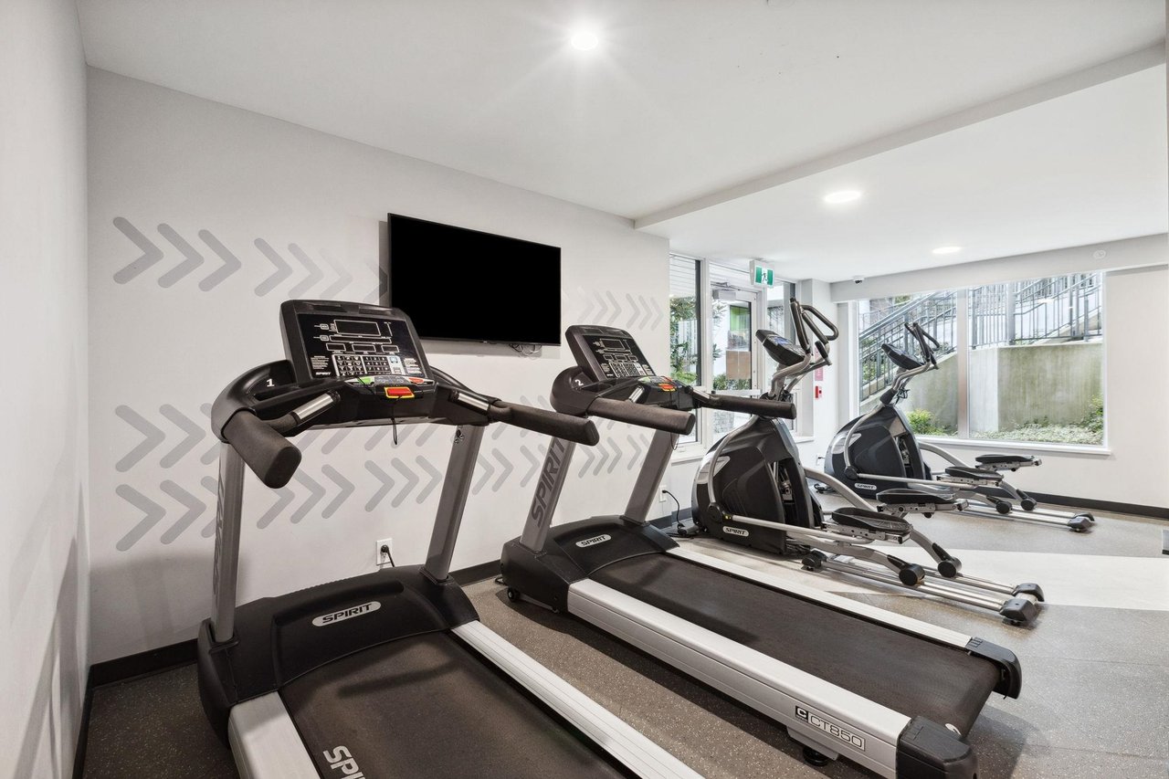 1206-3533 Ross Drive, Vancouver