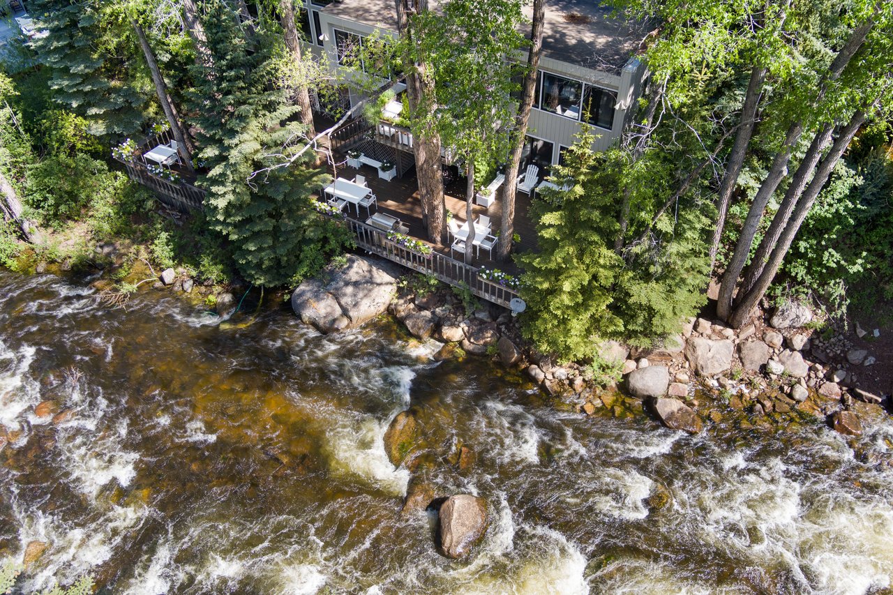 $12.995M | The River House | 42400 Hwy 82, Aspen