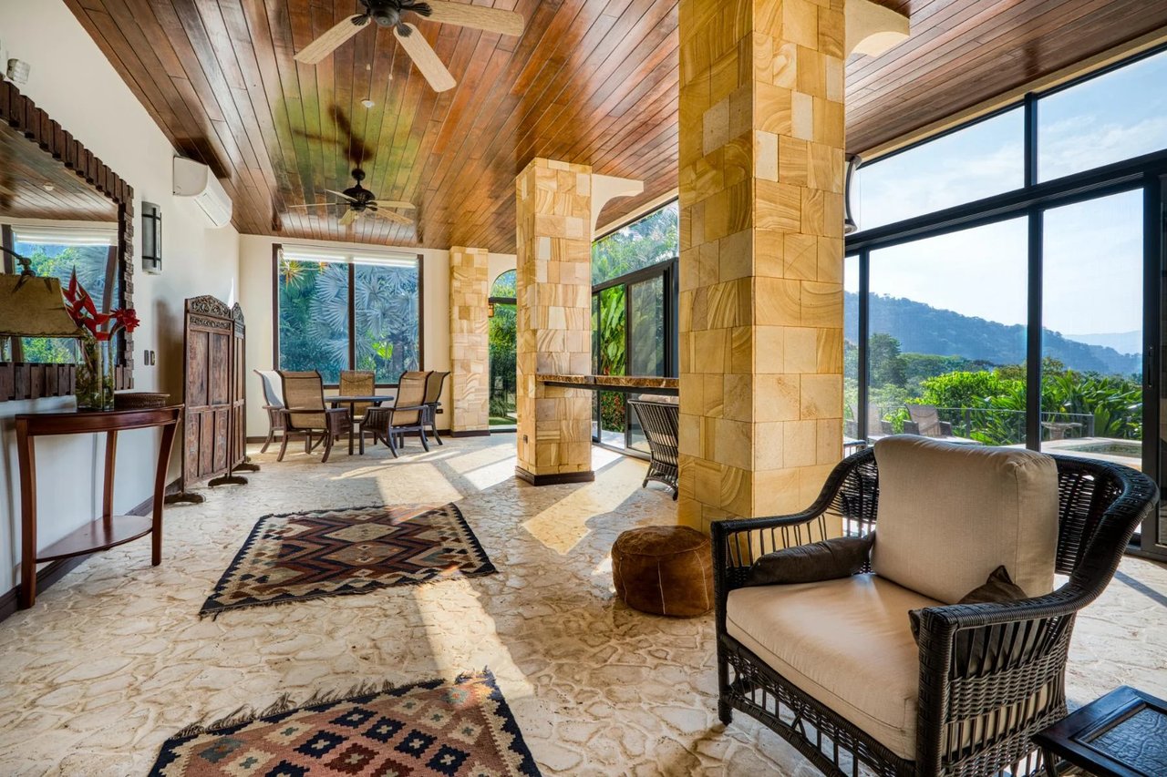 Luxury Ocean View Home, Dominical, Puntarenas