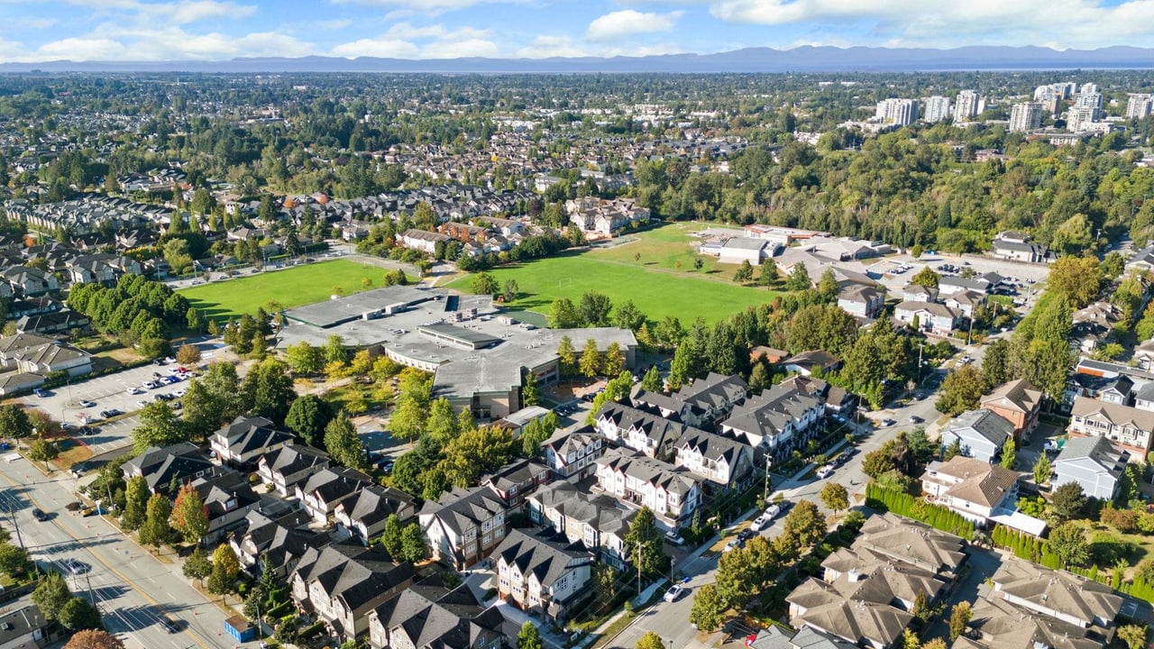 12-9728 Alberta Rd