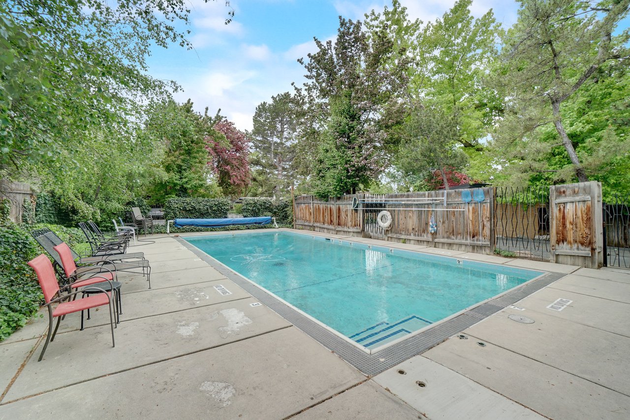 2167 E Claybourne Ave