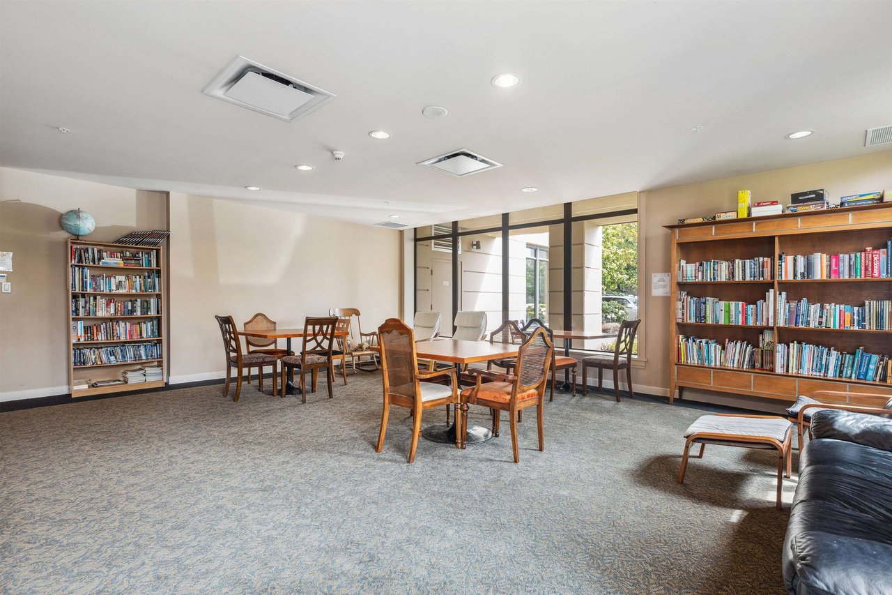 1005-7368 Sandborne Ave