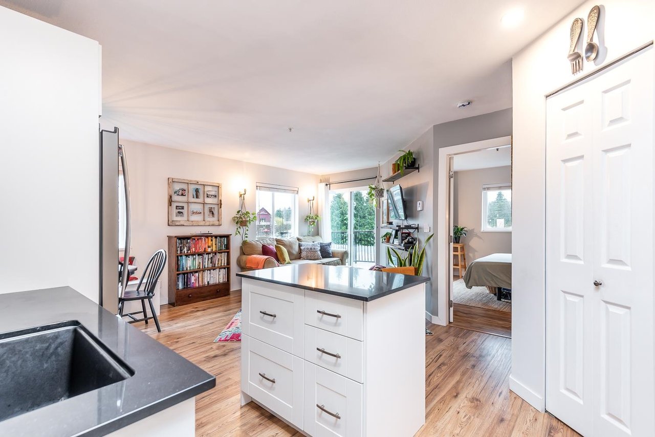 C311-40140 Willow Cres