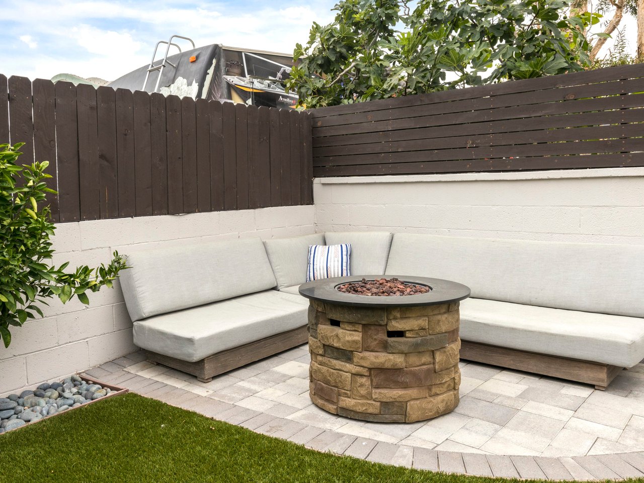839 Eucalyptus Drive