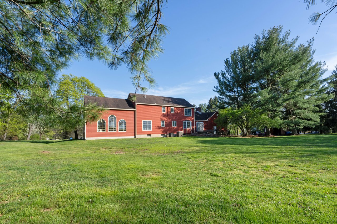 21 Apple Tree Rd