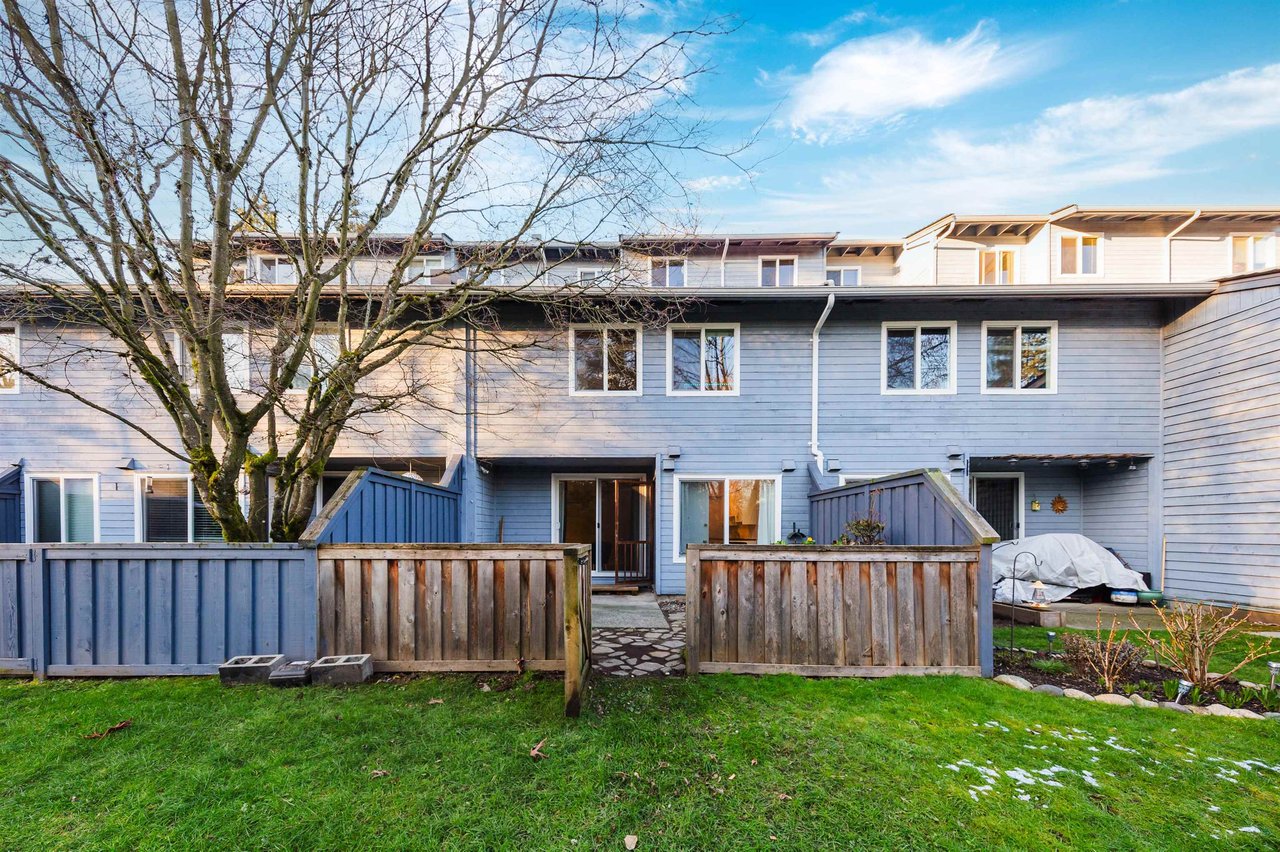 8234 Rosswood Pl