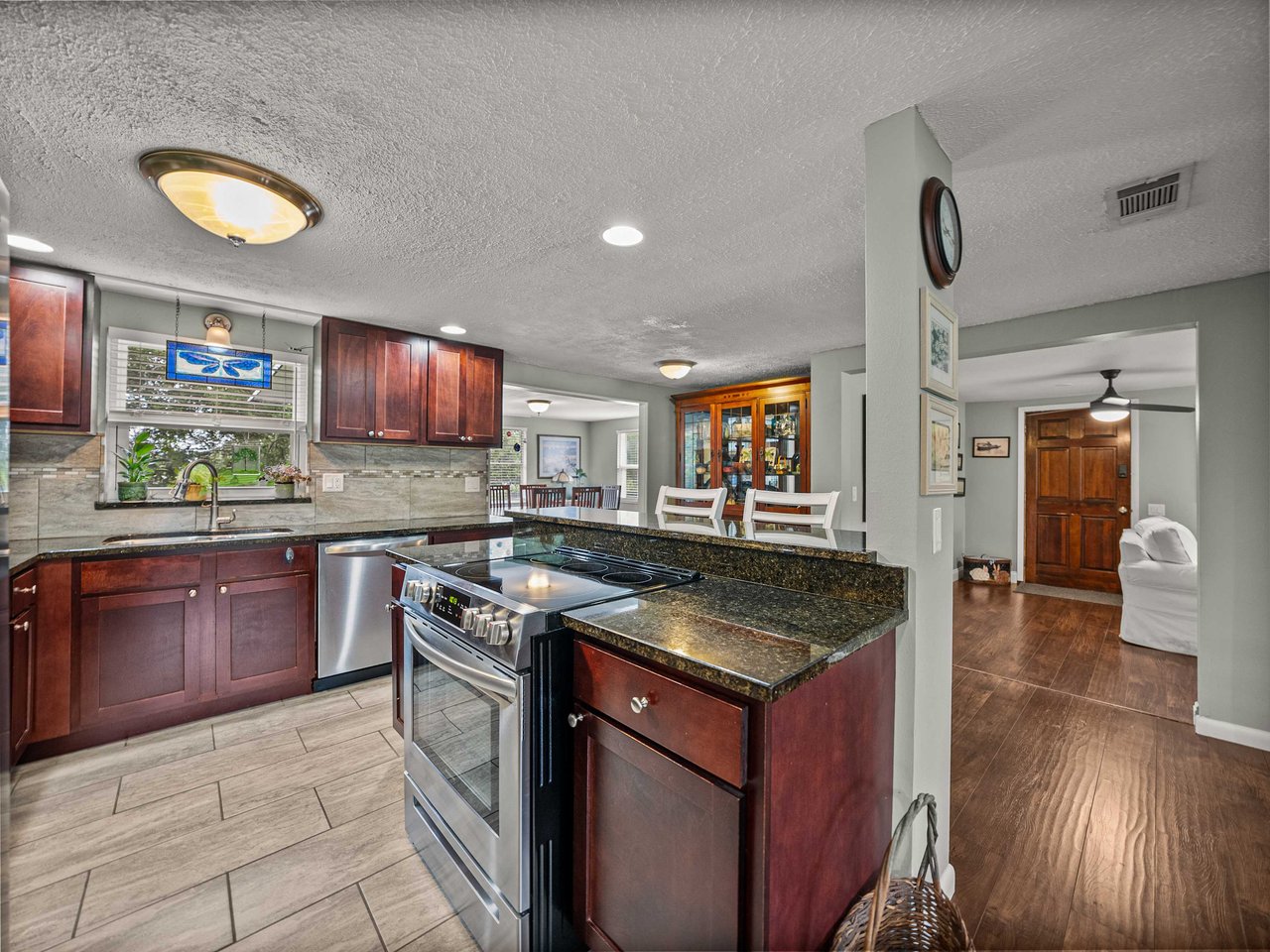 37403 VERO LN