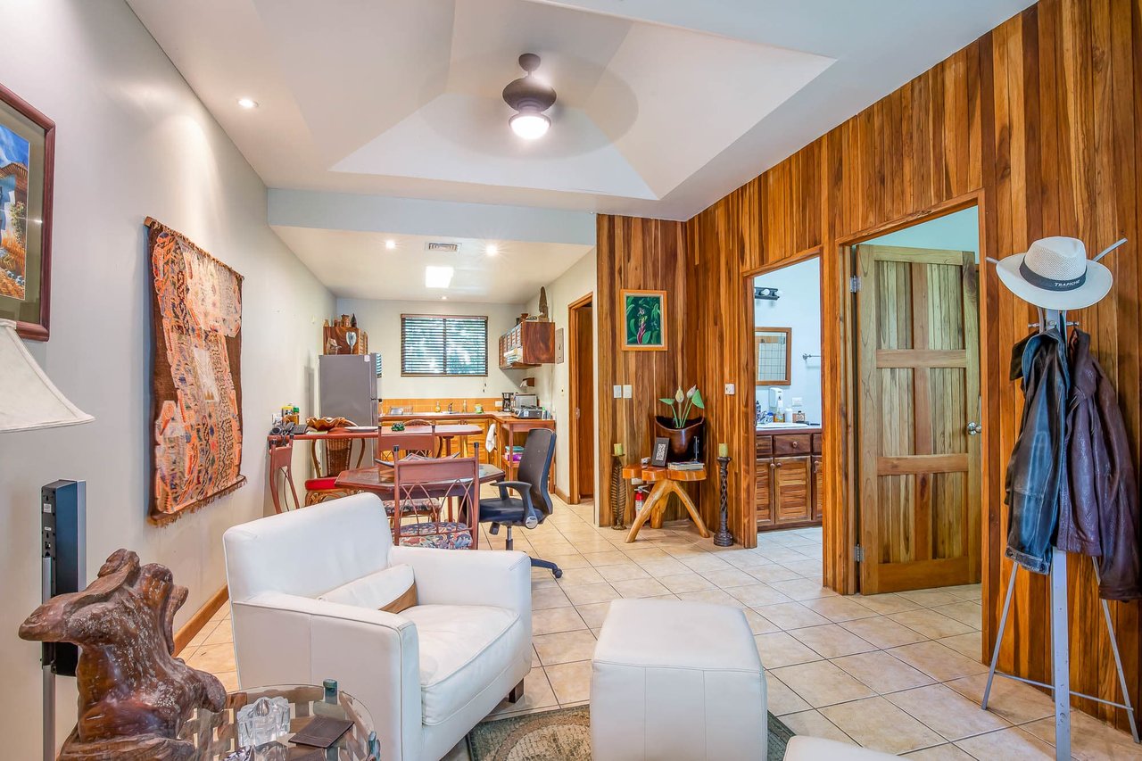 Duplex in Manuel Antonio Area
