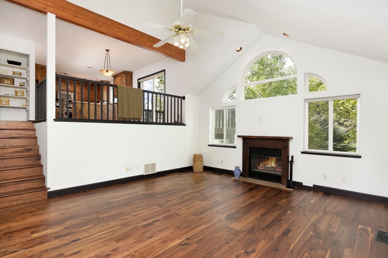 86 SAGEWOOD CT