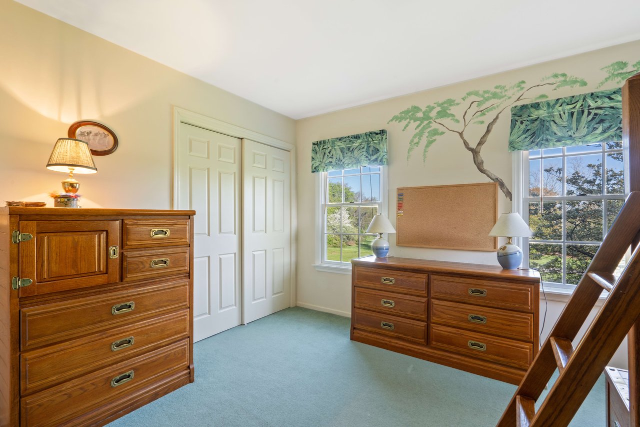 21 Apple Tree Rd