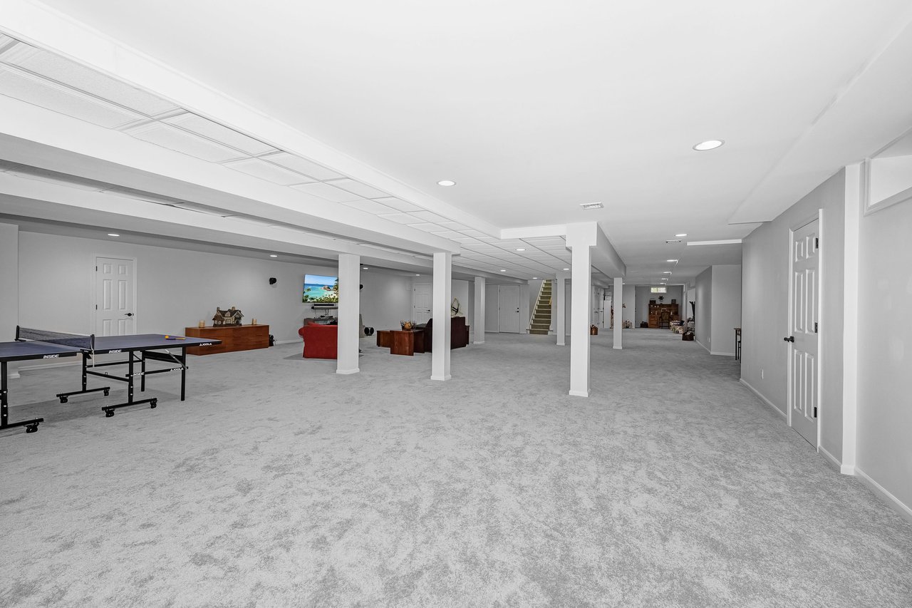 10 Hoverman Road