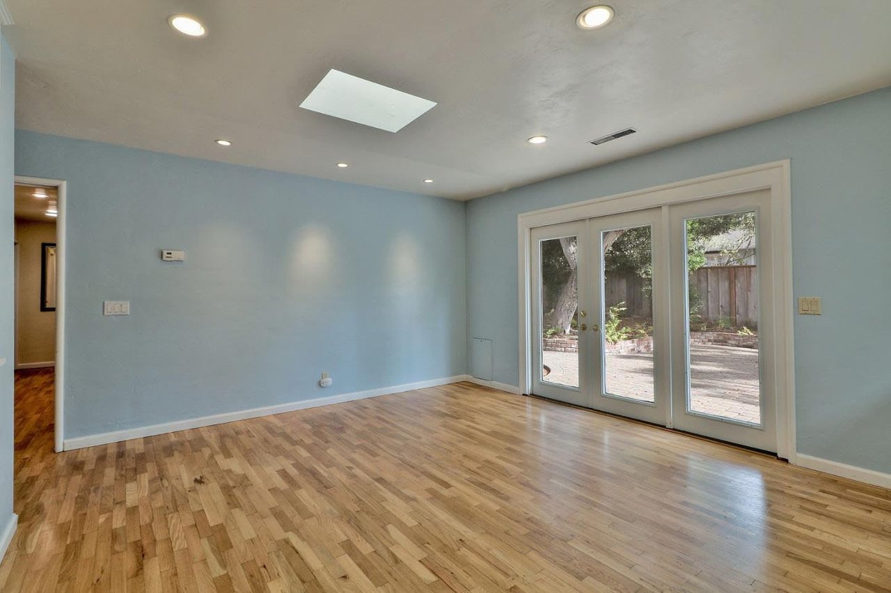 2887 Oak Knoll Rd