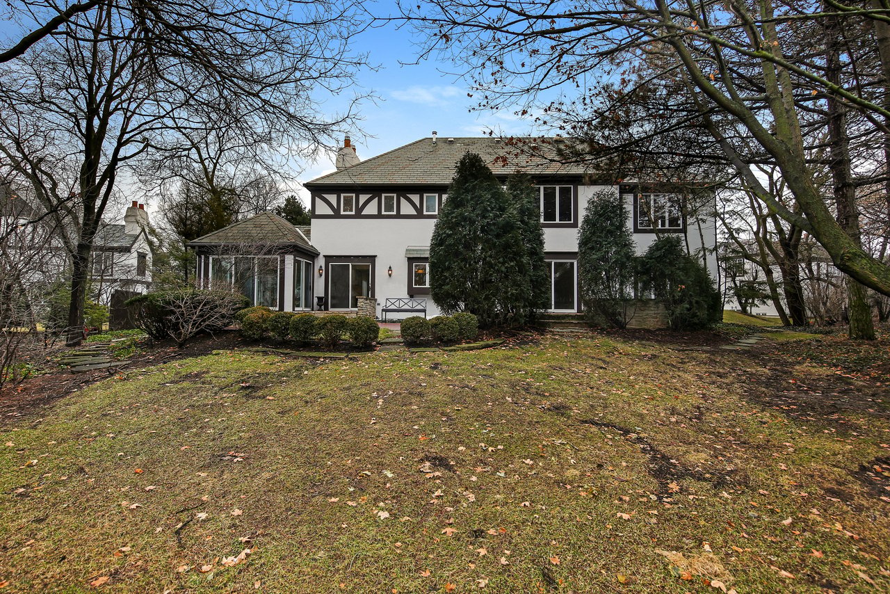1502 Burr Rdg Club