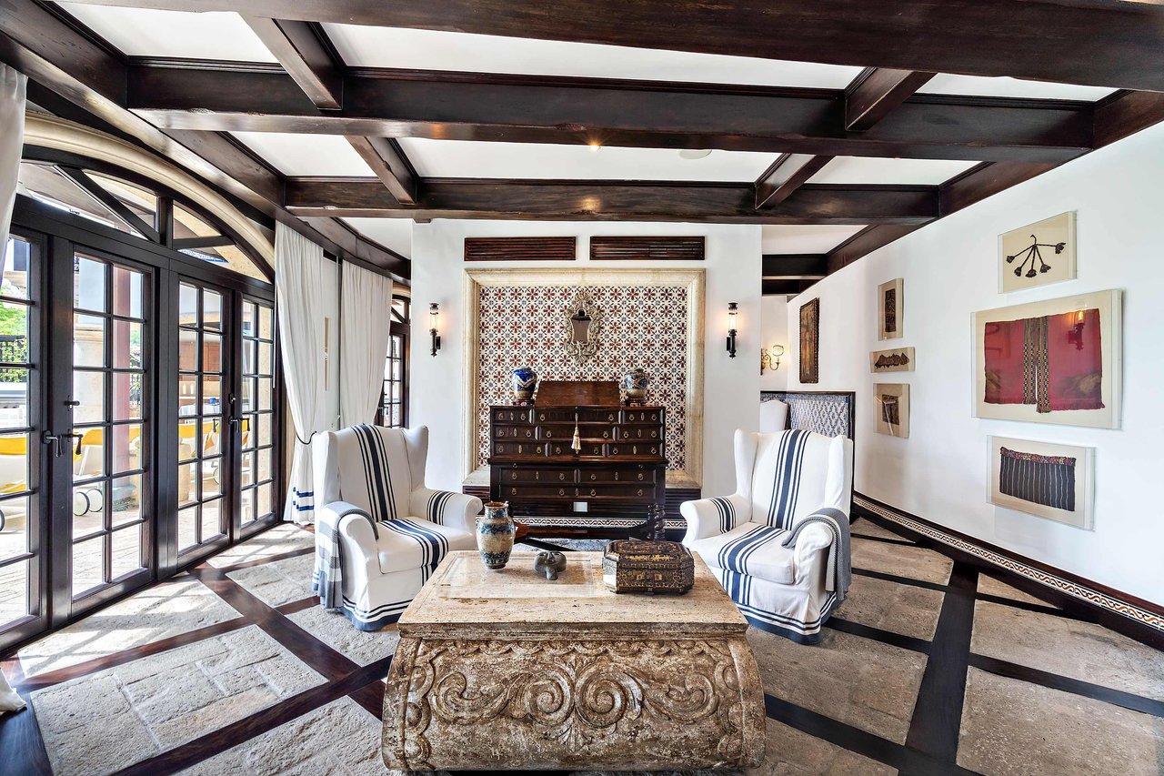 27 Cartagena | Unique Luxury Beachfront Home
