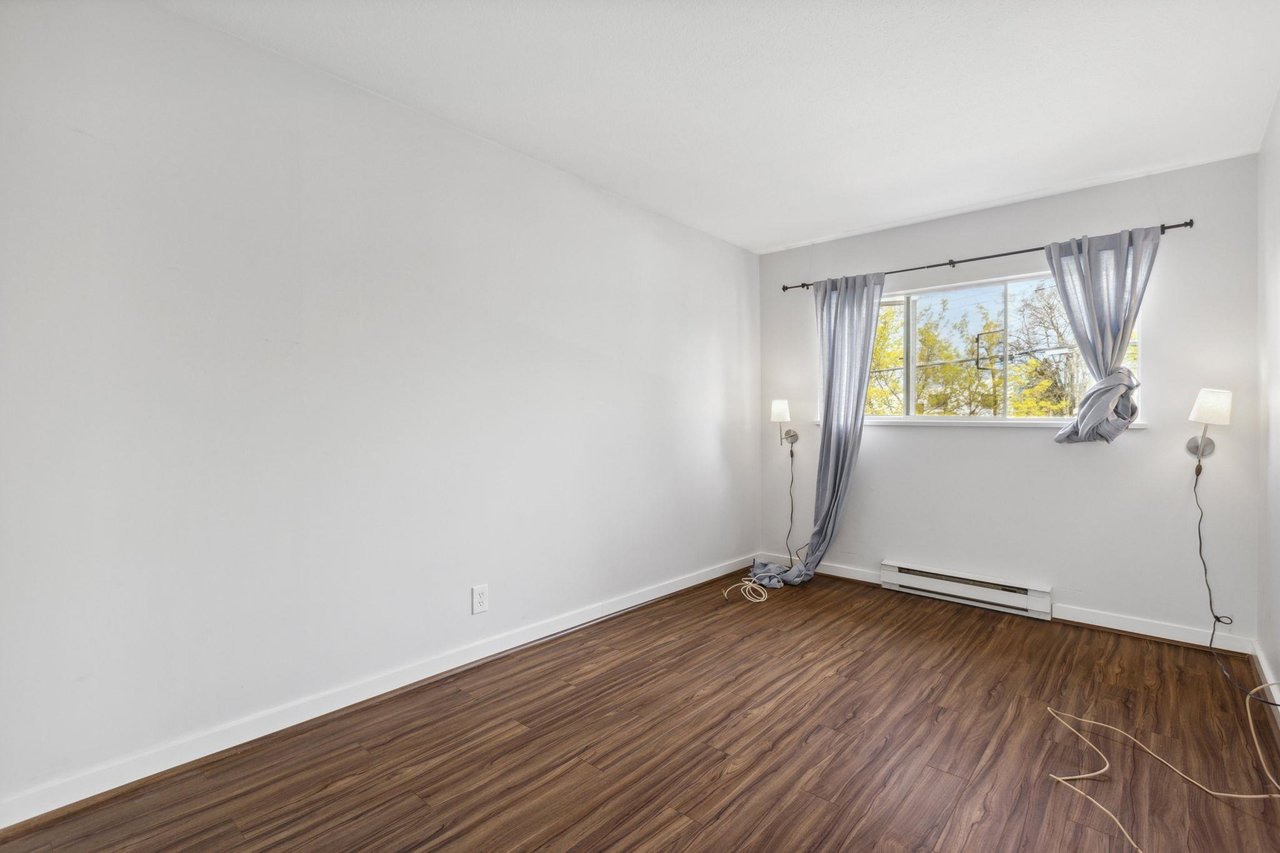 150 E 17th Ave