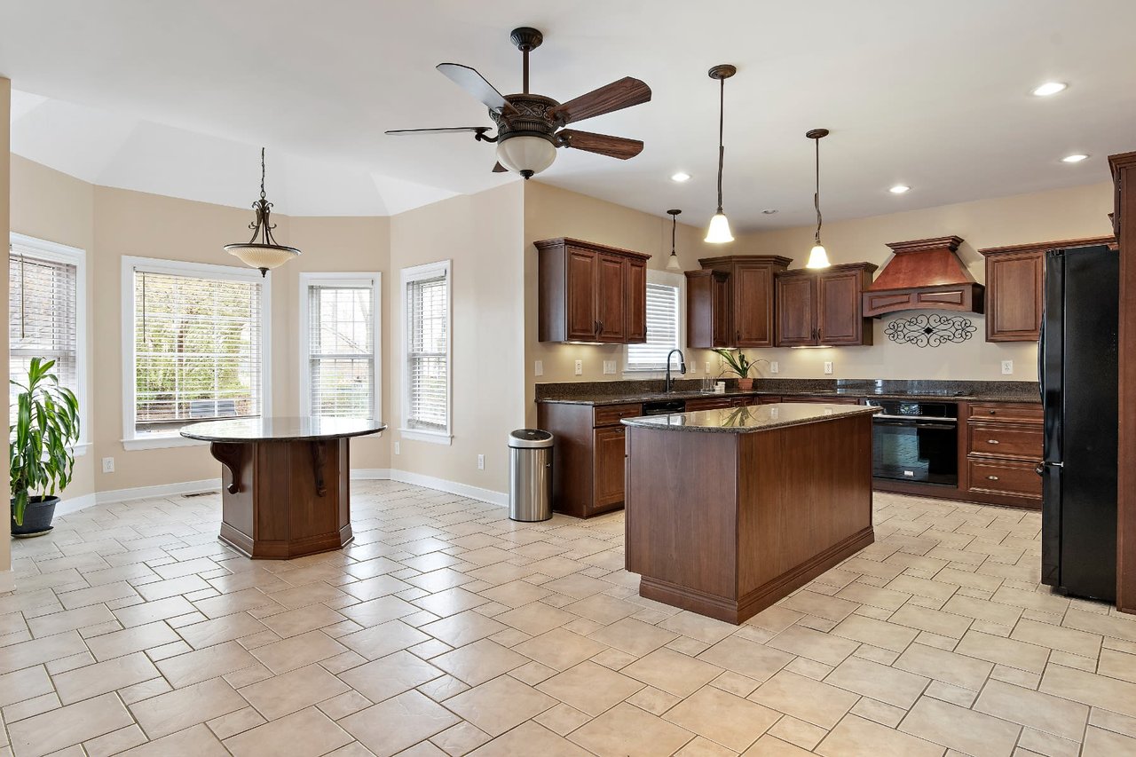 8805 Thornton Heath Drive