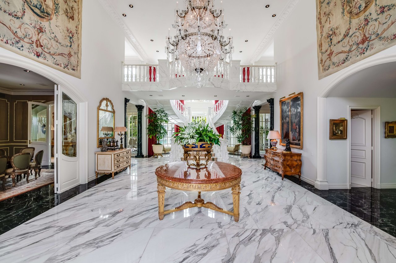 815 Cord Cir, Beverly hills