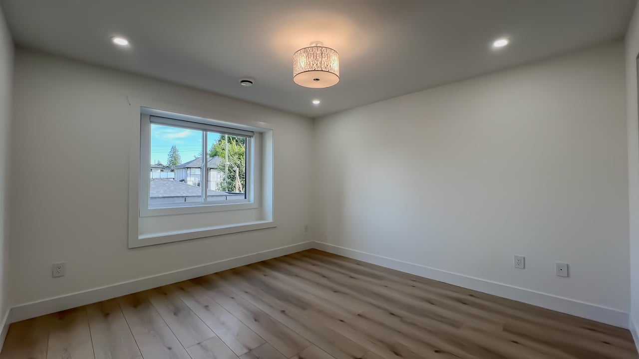 8020 19th Ave