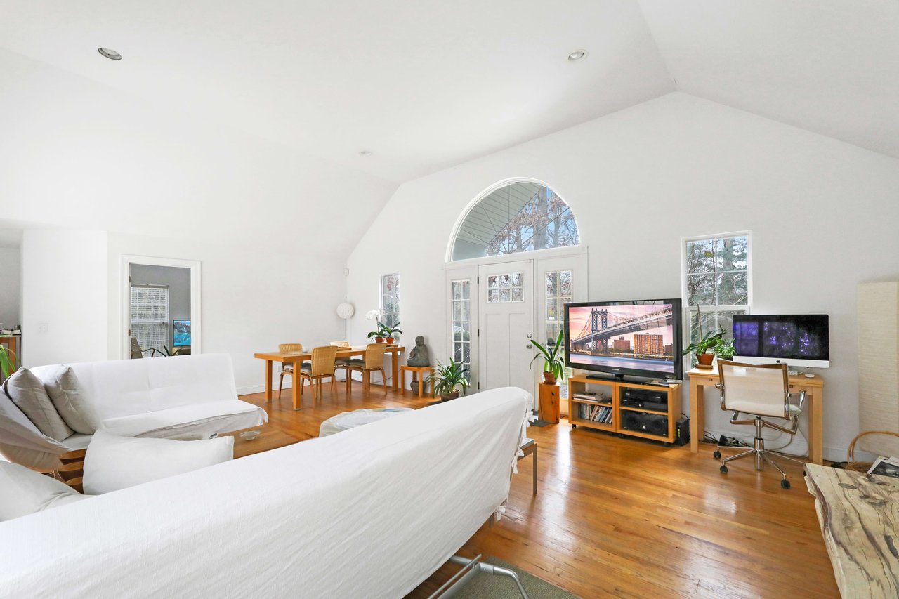 Undisclosed Address, East Quogue