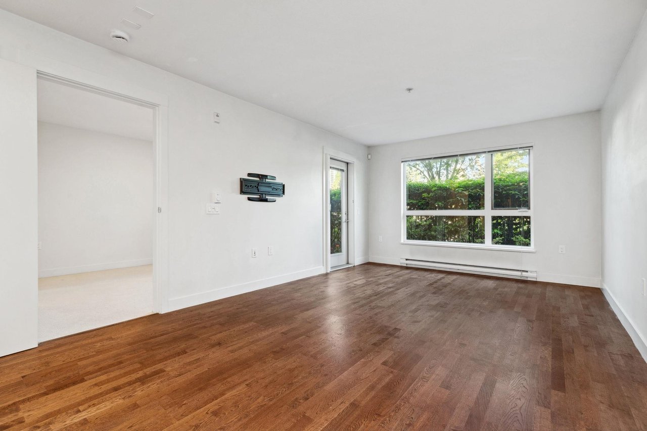 107-7088 14th Ave