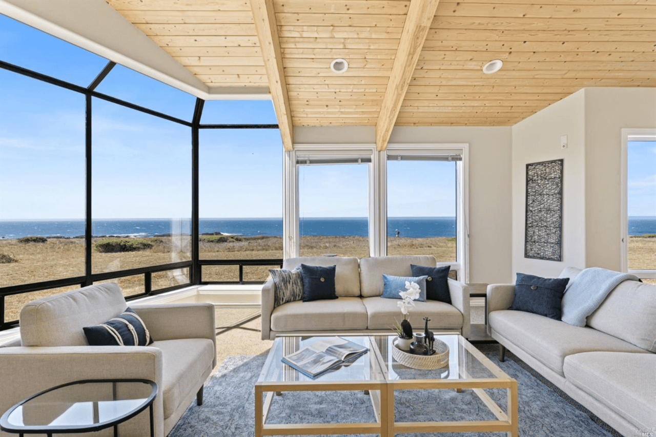 4 Ways to Market Your Coastal Home Online