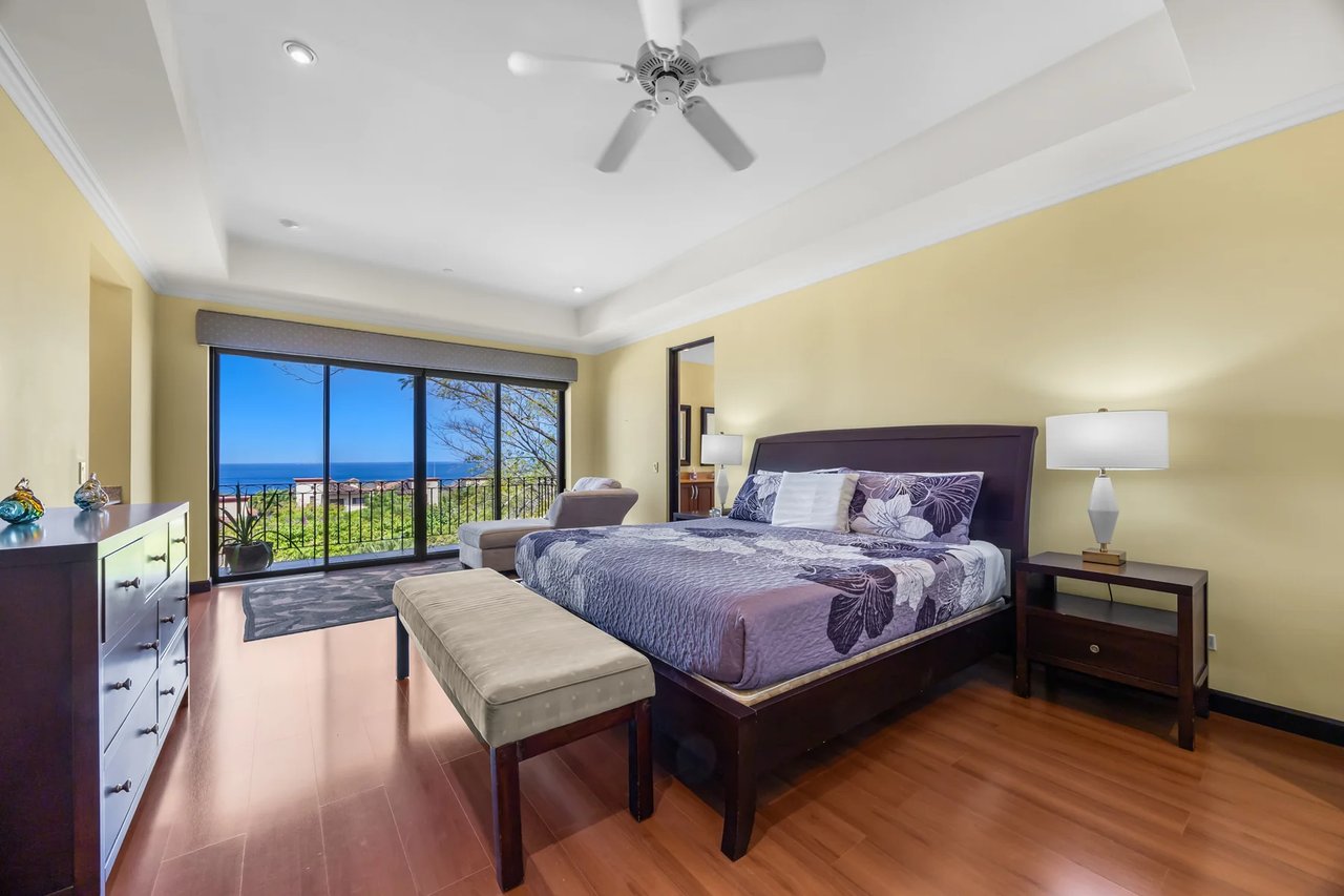 Ocean View Resort Condo, Conchal, Guanacaste