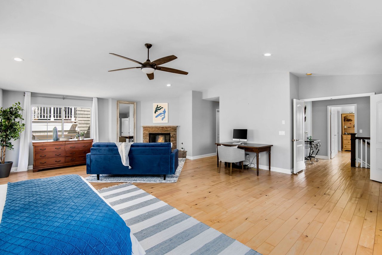 1044 7th Street