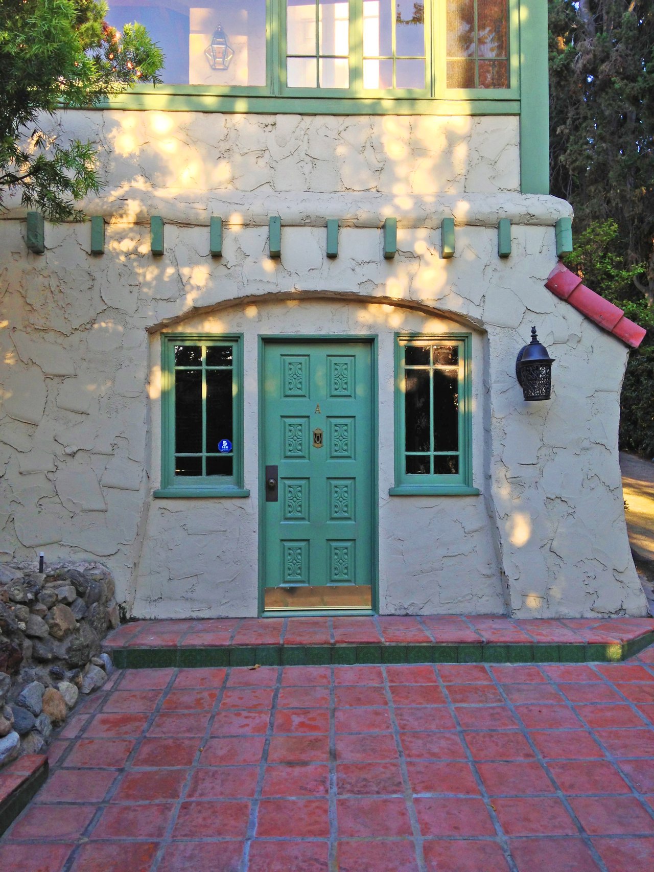 1830 Verdugo Vista Dr