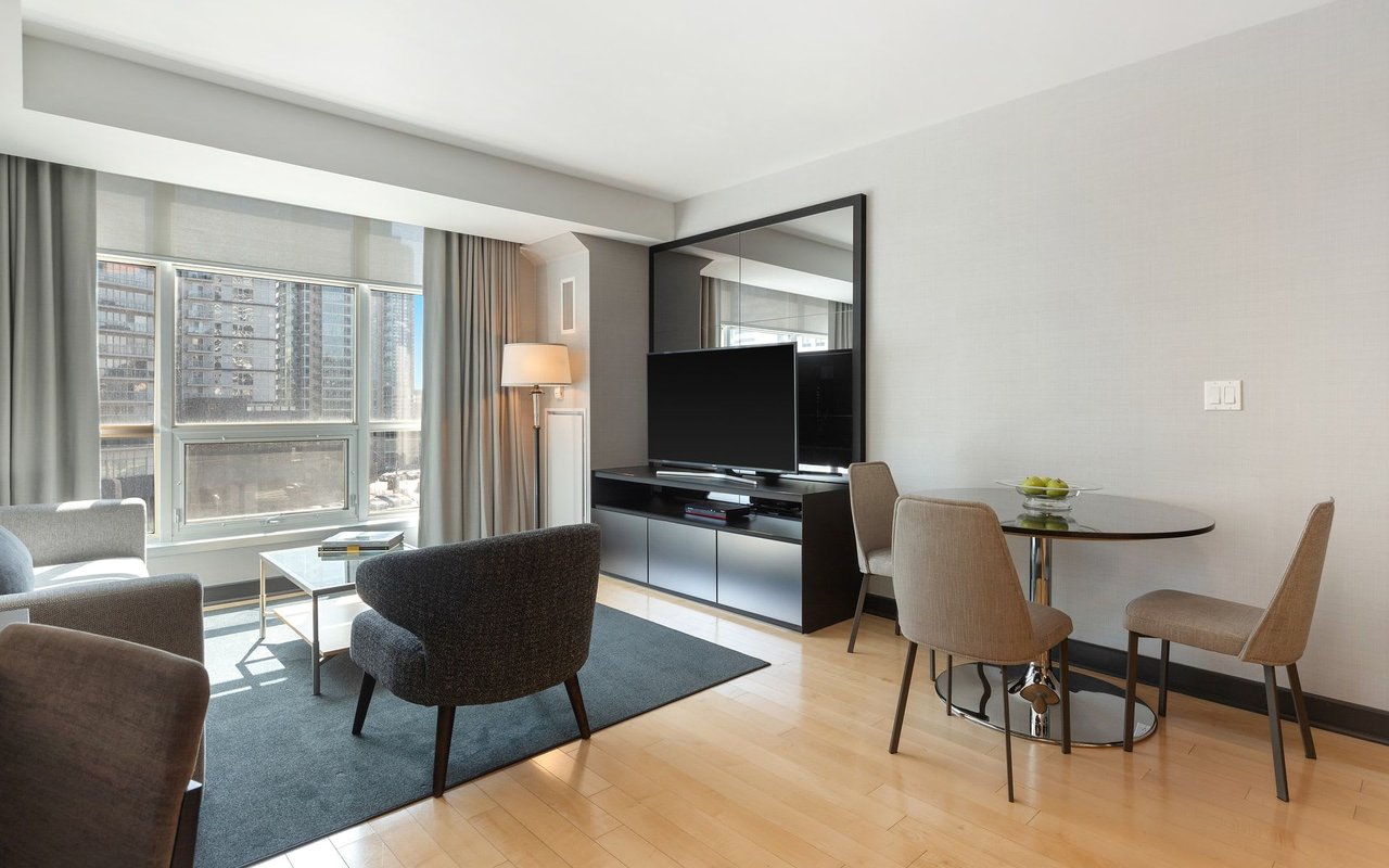 Just Listed, 2 Bedroom 1.75 Bath at the Parc – $2,600 Per Month