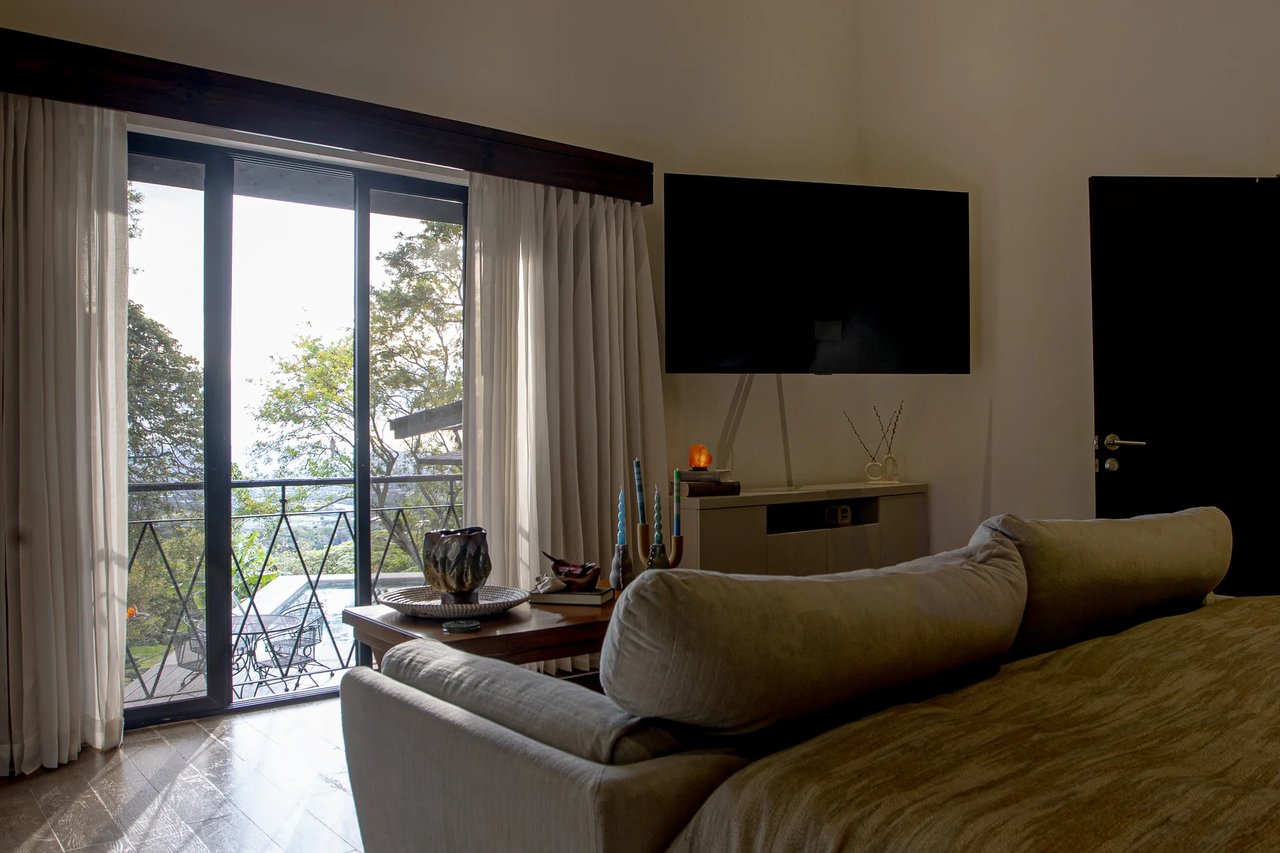 Dual Luxury Homes Estate, Heredia