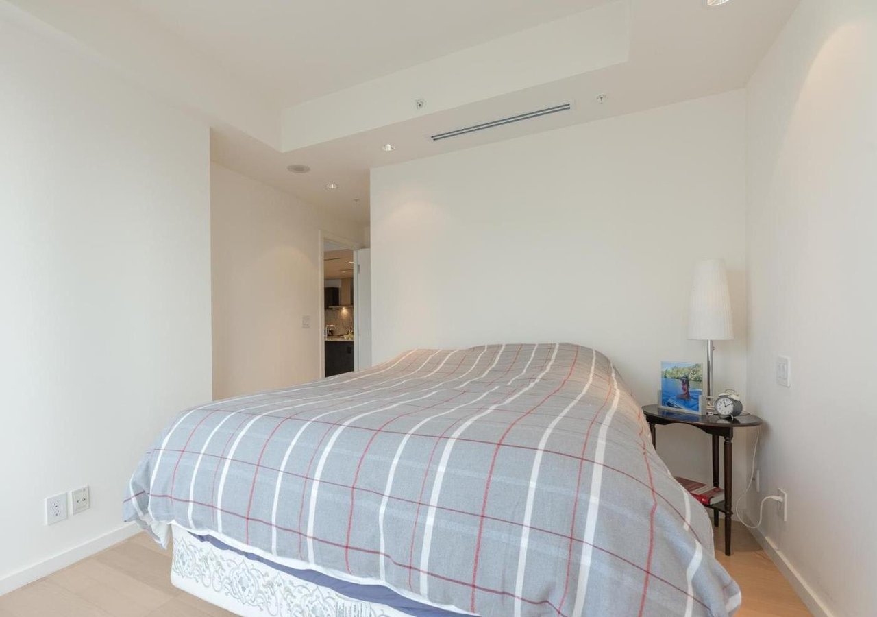 Suite 2604 -180 University Avenue