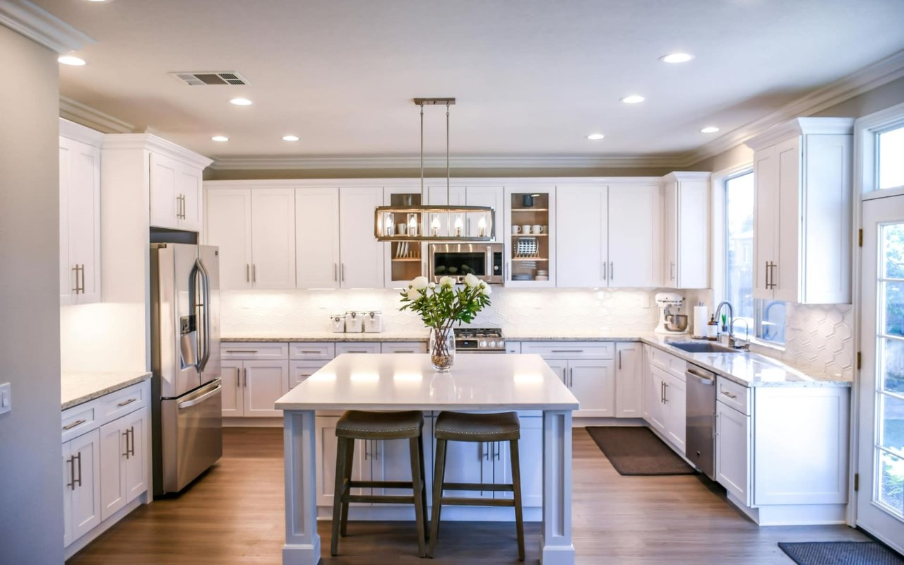 Anatomy of a High-End Property Deal: From Identification to Closing