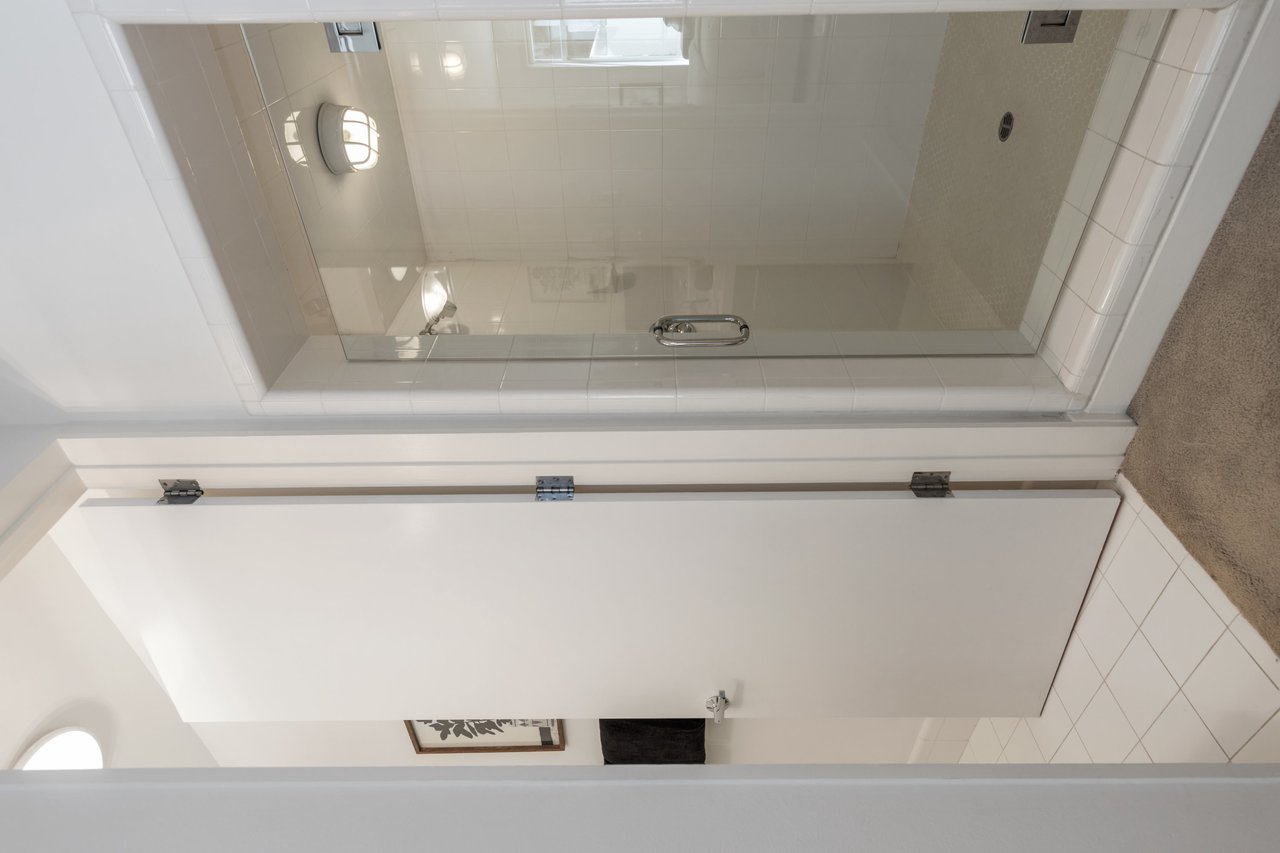 Generously Sized Condo Near Duboce Park