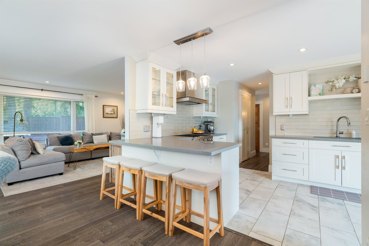 3156 Strathaven Ln