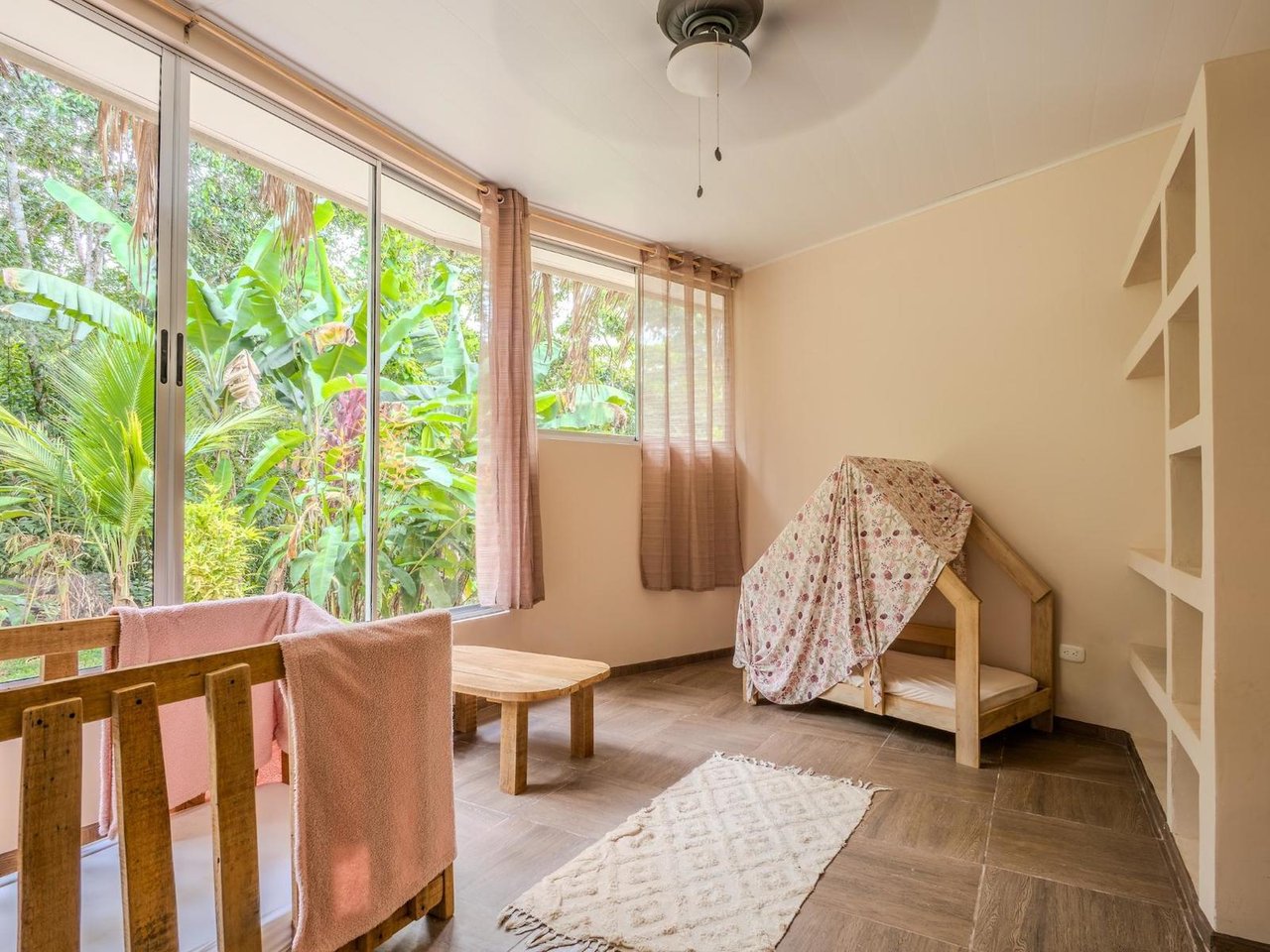Multi Home Sustainable Estate, Perez Zeledon, San Jose