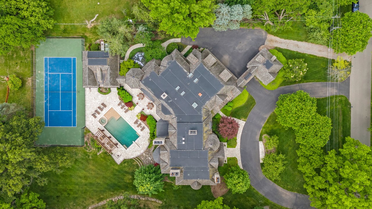 26565 Scenic Drive