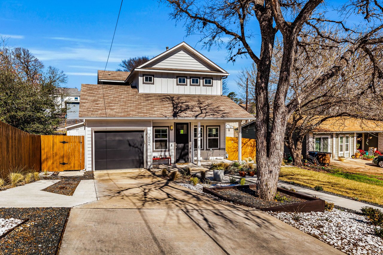 1604 JJ Seabrook #B