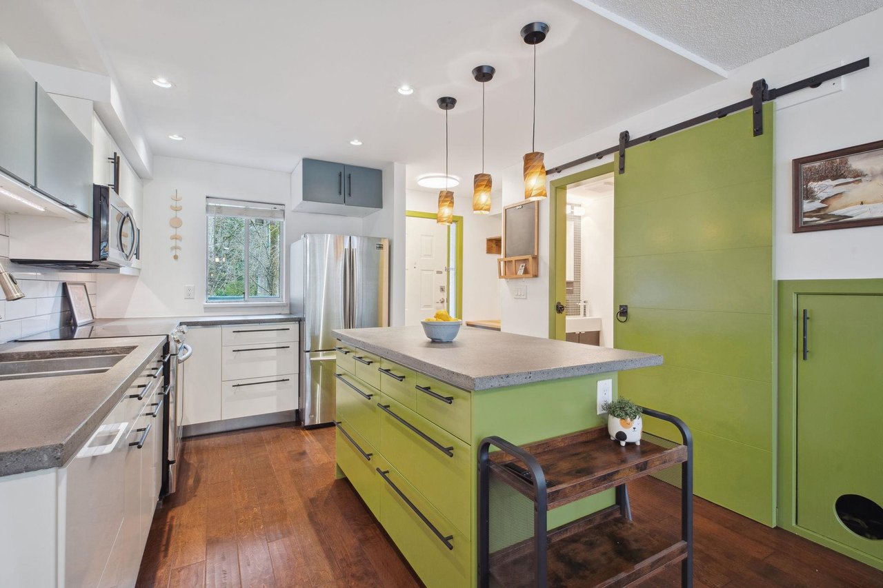 16-2978 Walton Ave