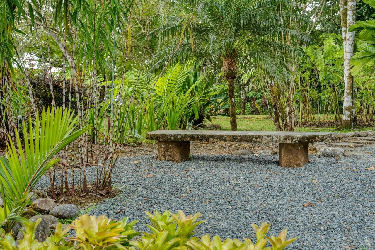 Solar Powered Luxury Home, Dominical, Puntarenas