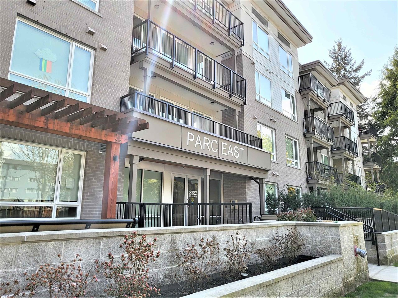 416-2382 Atkins Ave