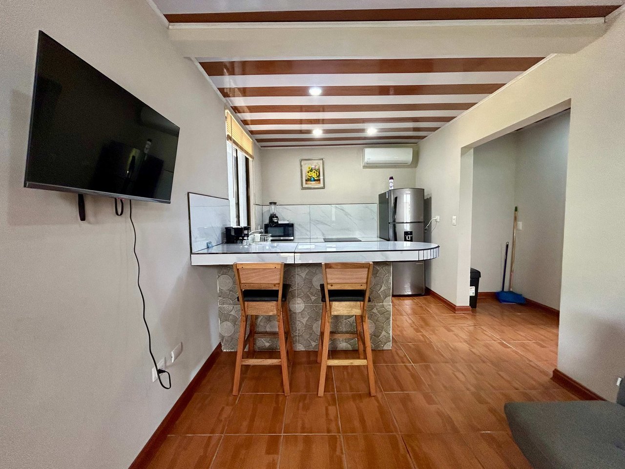 8-Unit Apartment in Bahía, Walking distance to the Beach