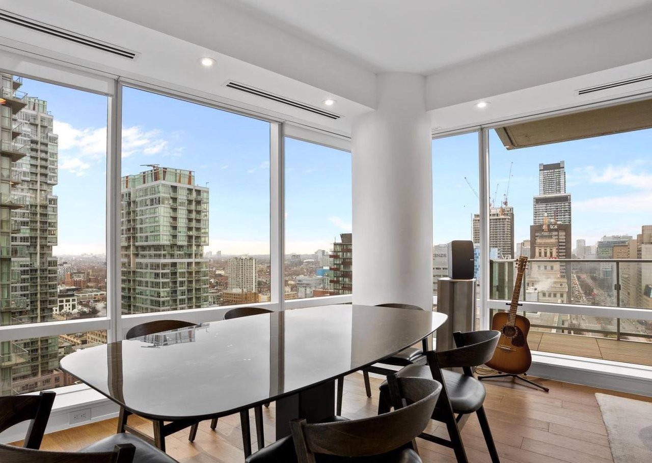 Suite 2605 -180 University Avenue