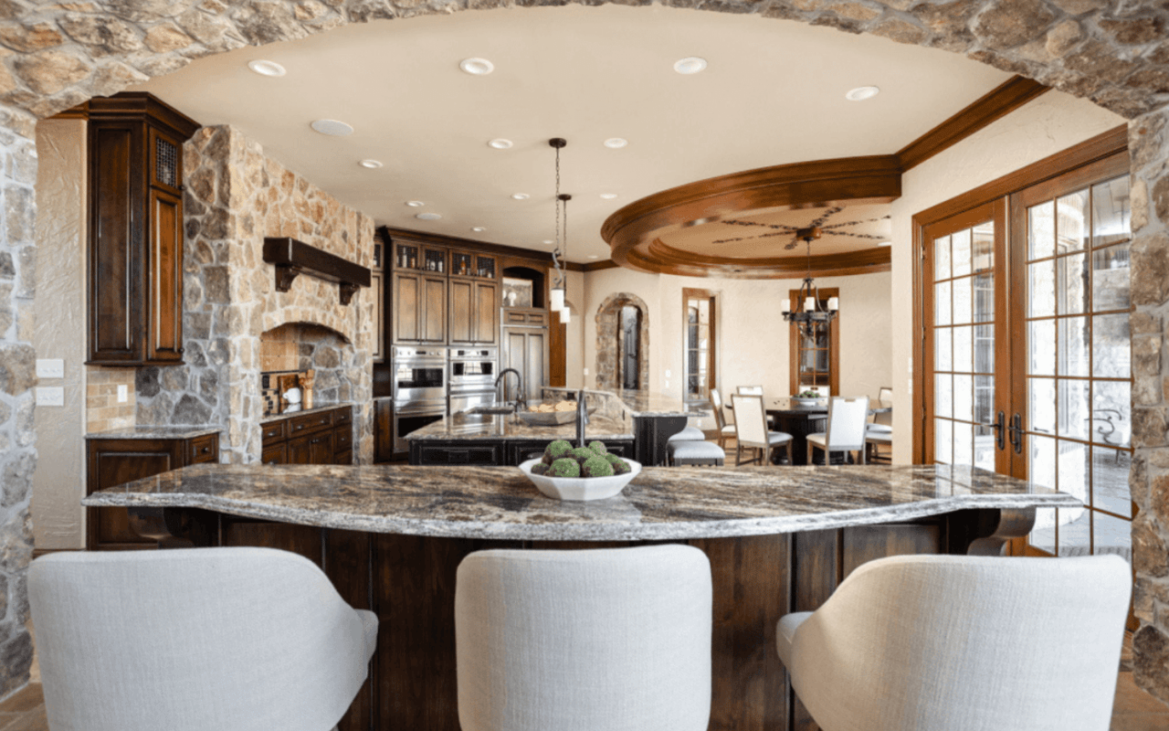 Luxury Homes for Sale in the Indy Area | January 2023