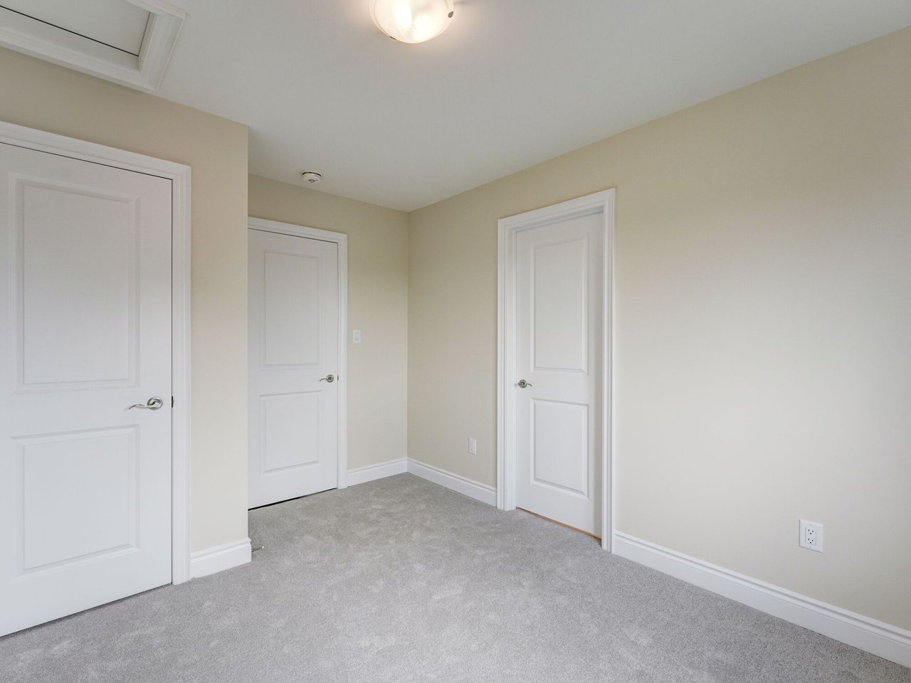 262 West Park Ave
