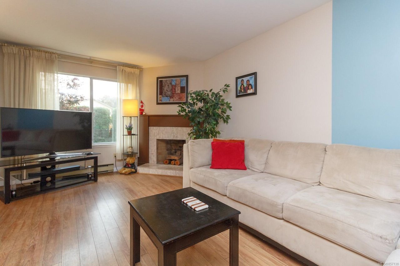 7-1550 North Dairy Rd, Saanich