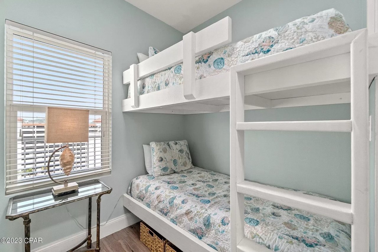 9902 S Thomas Drive Unit 1028