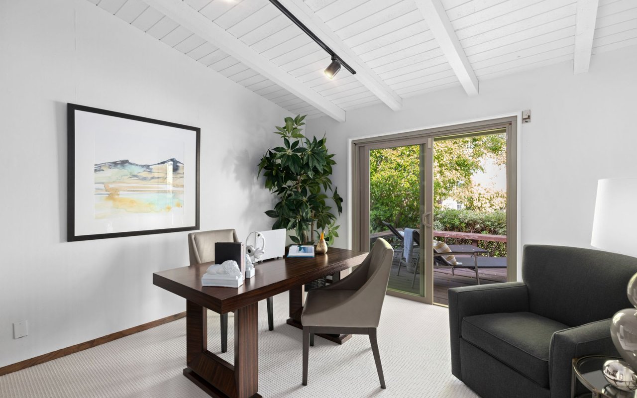 408 Vista Flora