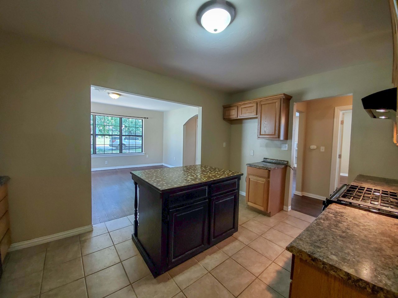 1620 N Market 
